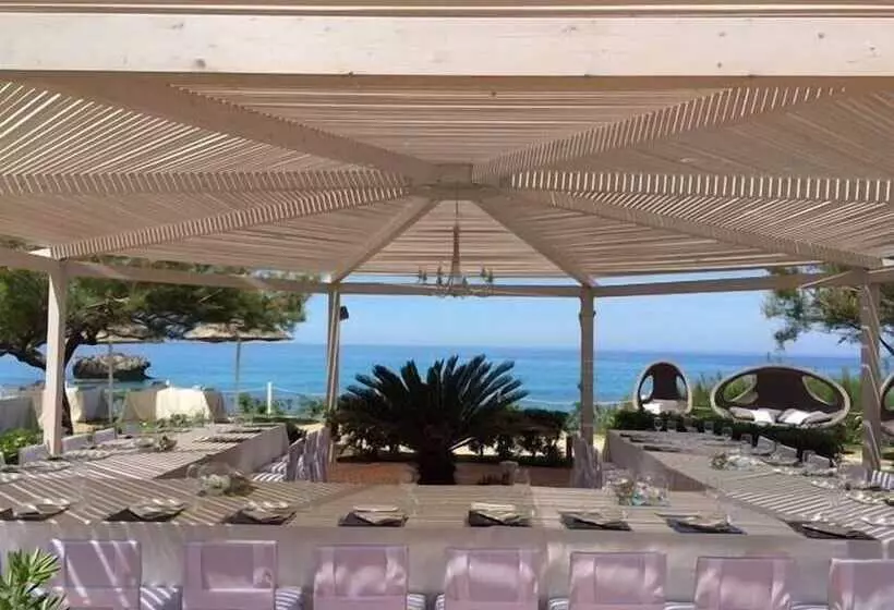 Отель Sunshine Beach Resort