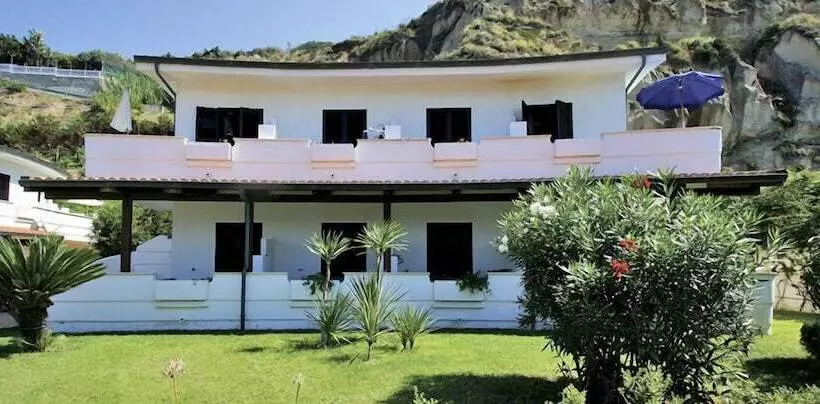 Отель Sunshine Beach Resort