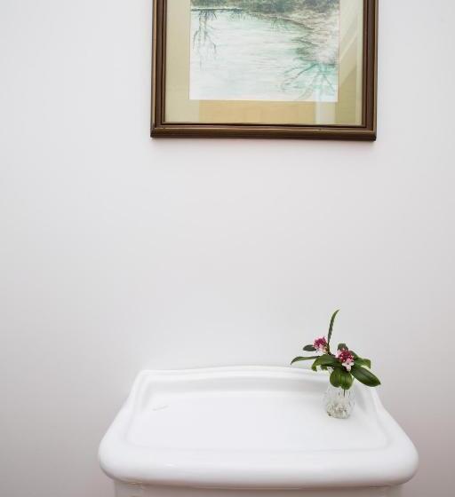 בית מלון כפרי Tairoa Lodge