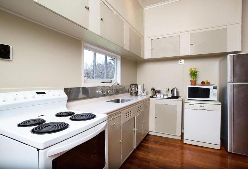 בית מלון כפרי Tairoa Lodge