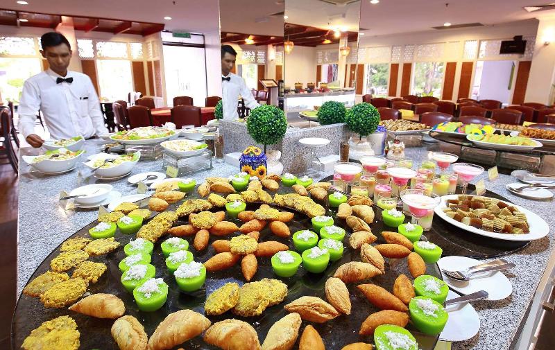 Szálloda The Putra Regency