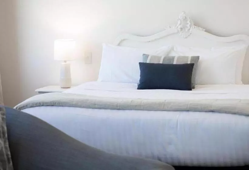 酒店 The White Swan