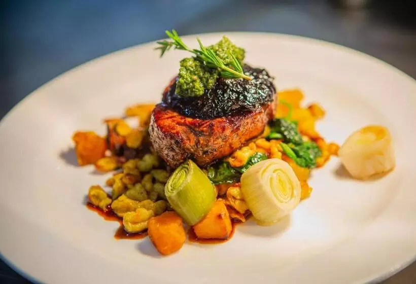 酒店 The White Swan