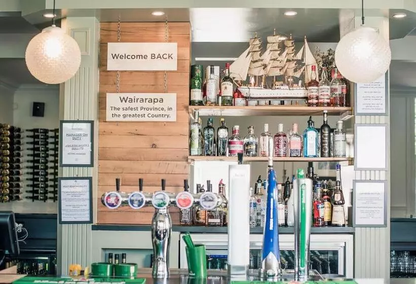 酒店 The White Swan