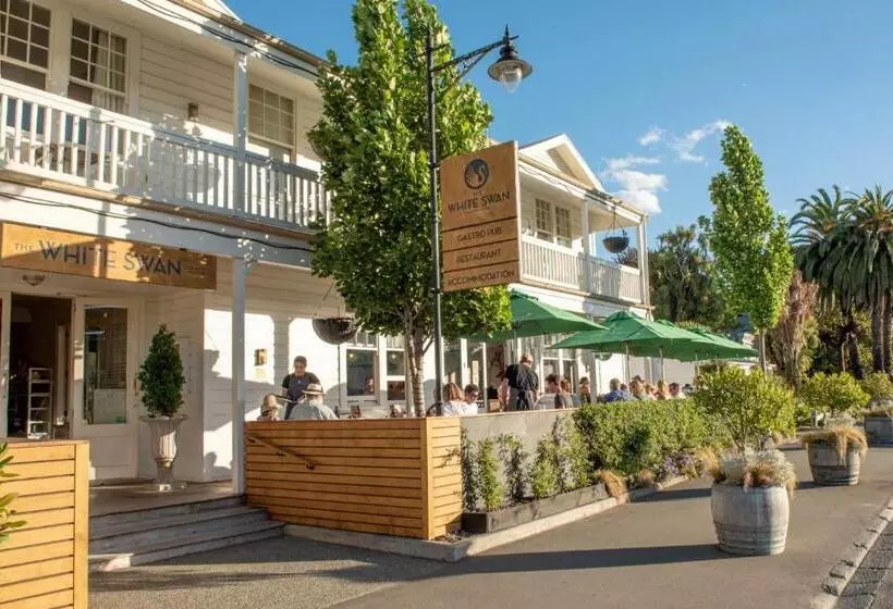 酒店 The White Swan