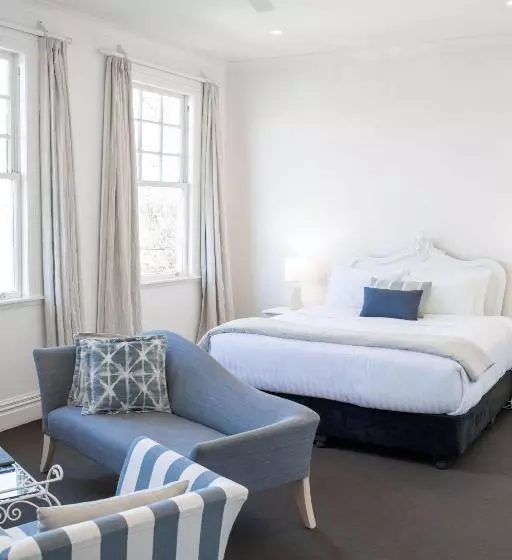 酒店 The White Swan