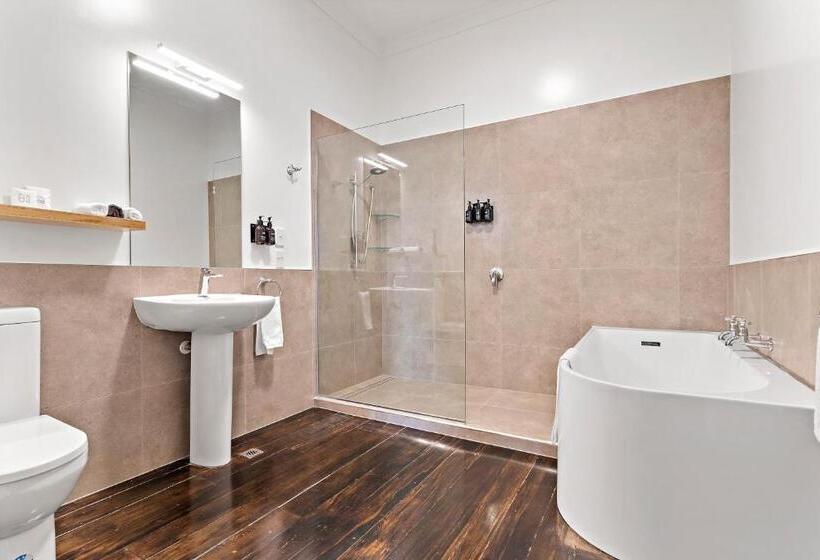 فندق The White Swan