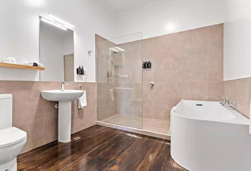 酒店 The White Swan