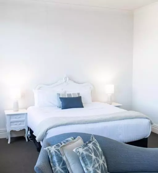 酒店 The White Swan