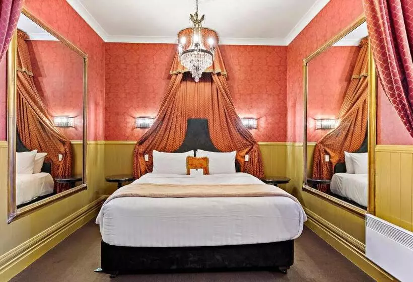 酒店 The White Swan