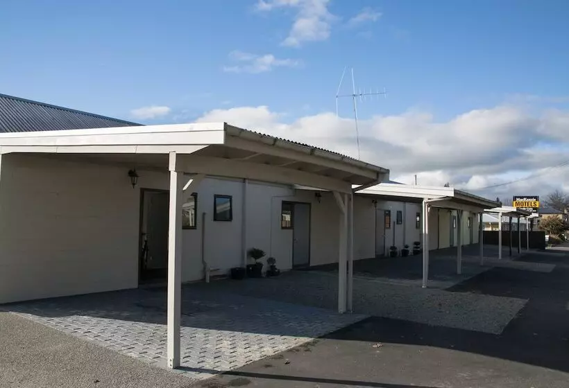 Mackenzie Motels