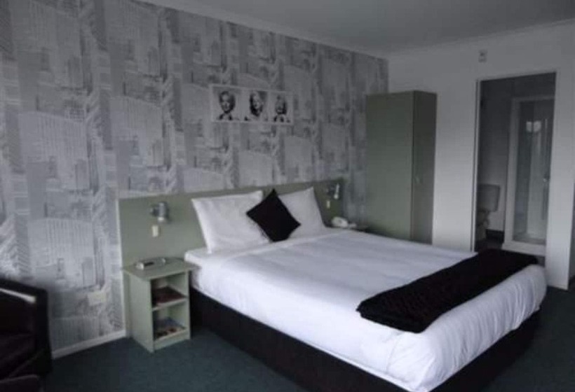 מוטל Asure Abode On Courtenay Motor Inn