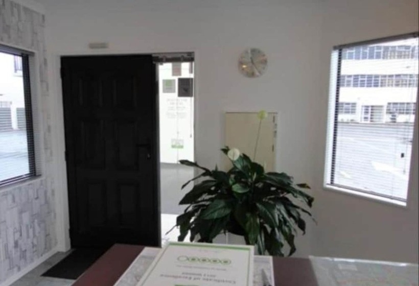 מוטל Asure Abode On Courtenay Motor Inn