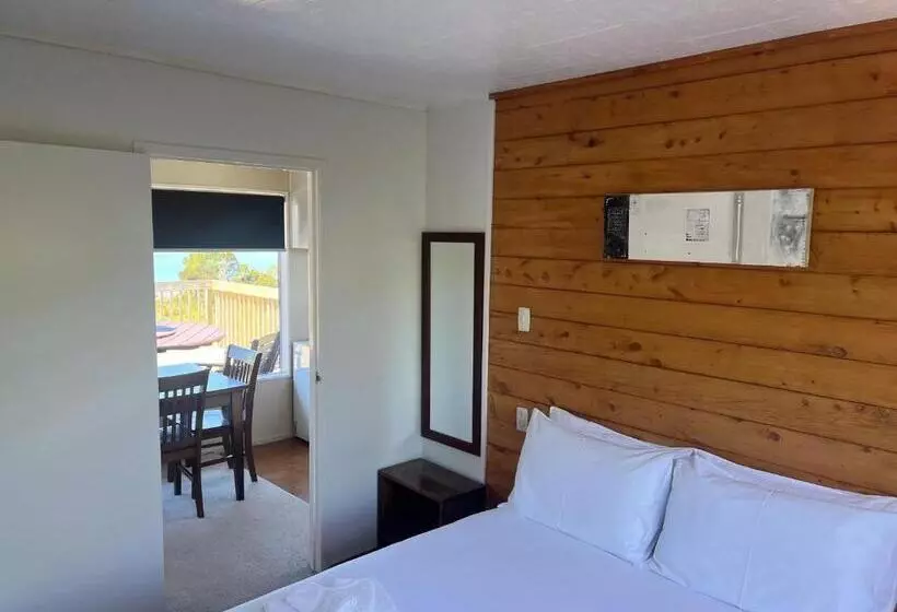 モーテル Ranui Lodge