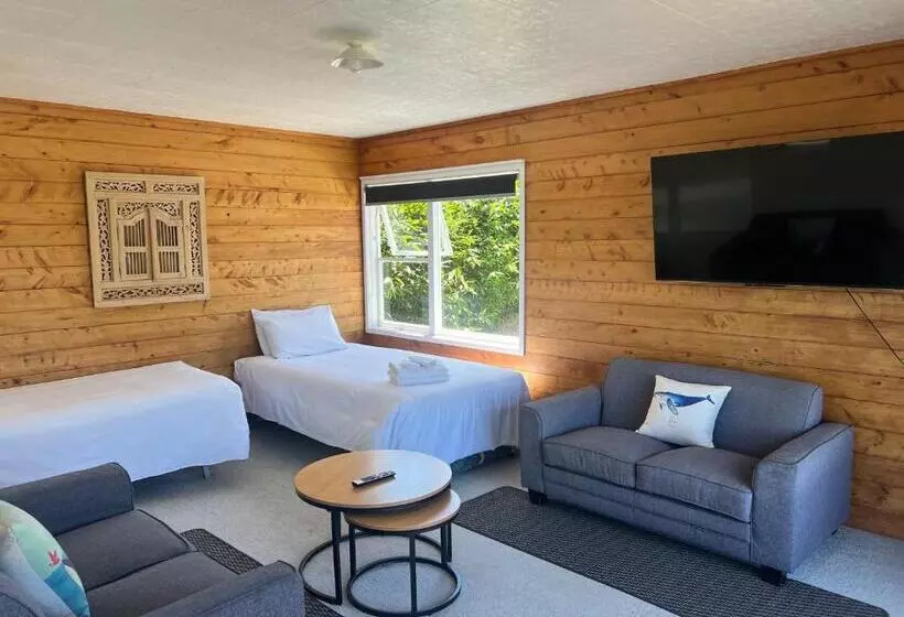 モーテル Ranui Lodge