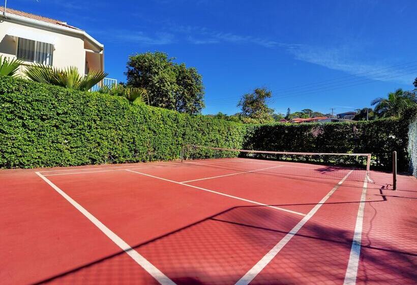 Smugglers On The Beach