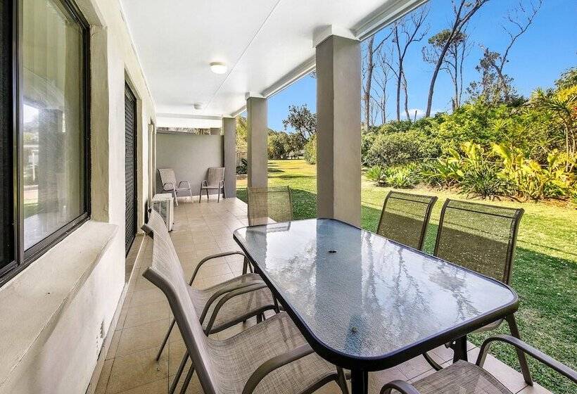 Smugglers On The Beach