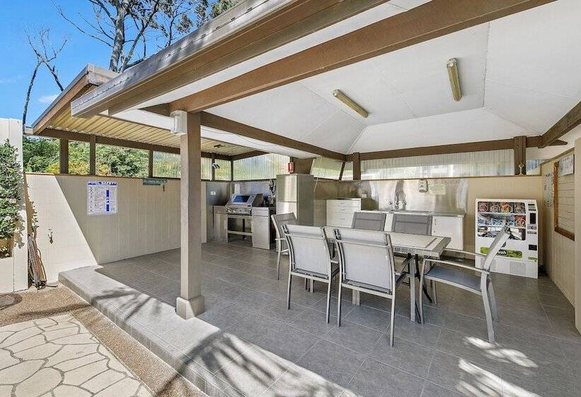 Smugglers On The Beach