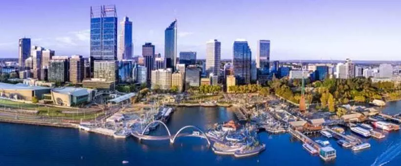 The Hive Hostel Traveler Friendly, Passport Only