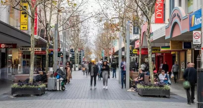 The Hive Hostel Traveler Friendly, Passport Only