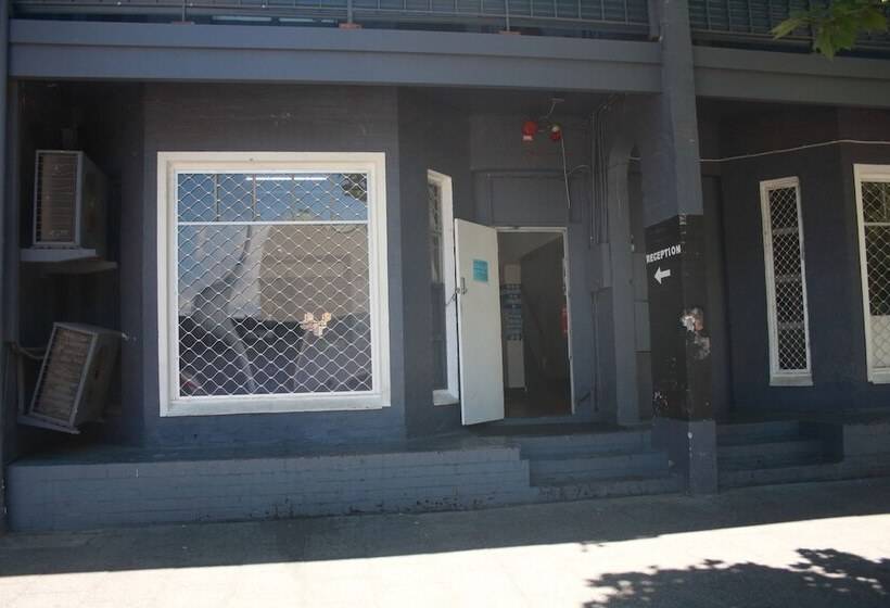 The Hive Hostel   Traveler Friendly, Passport Only