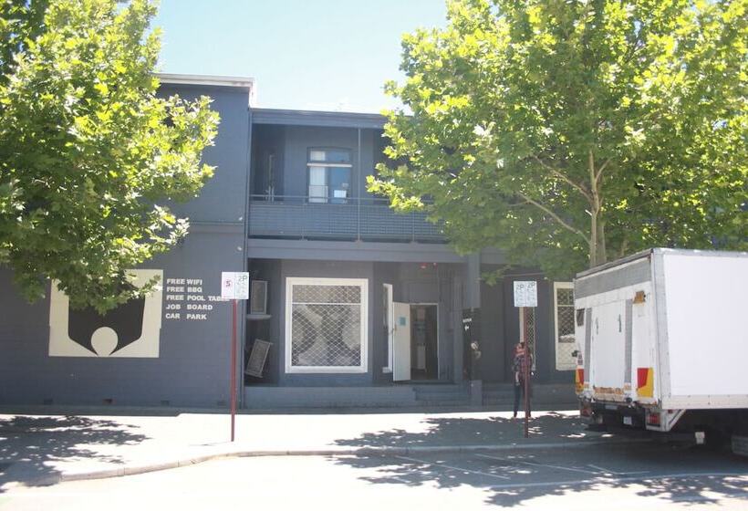 The Hive Hostel   Traveler Friendly, Passport Only