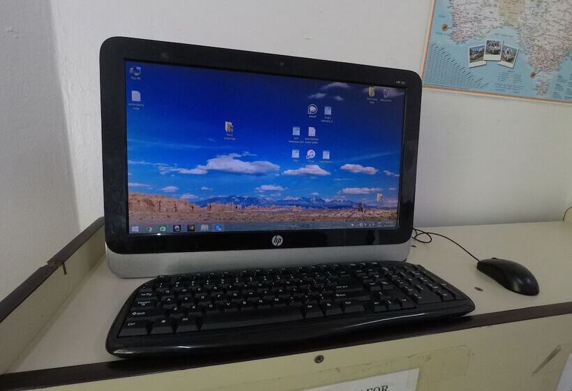 The Hive Hostel   Traveler Friendly, Passport Only