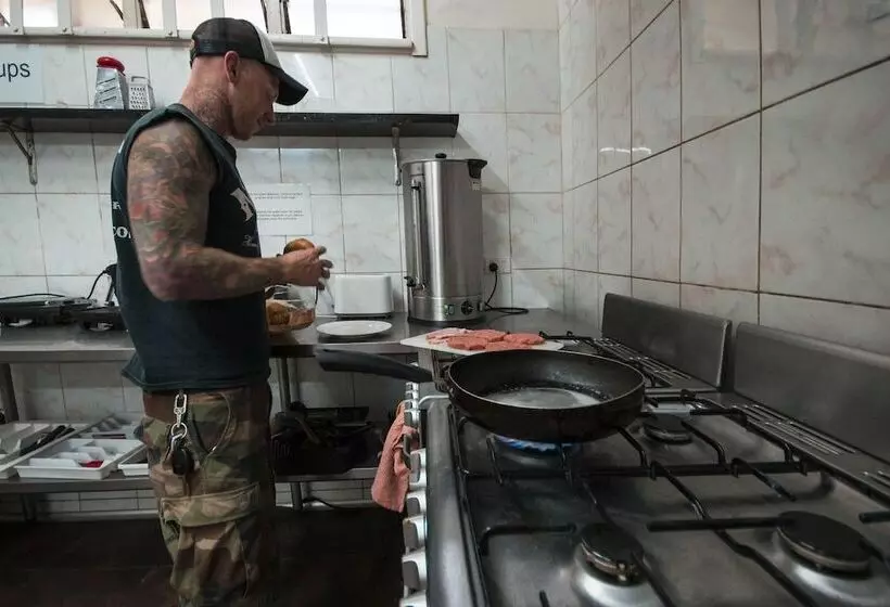 The Hive Hostel Traveler Friendly, Passport Only