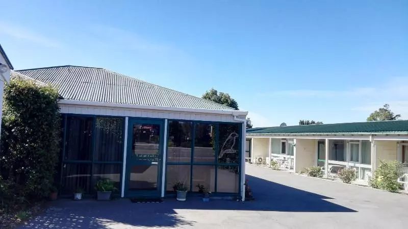 Tui Lodge Motel