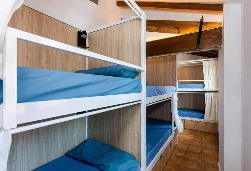 Urban Hostel Palma  Albergue Juvenil  Youth Hostel