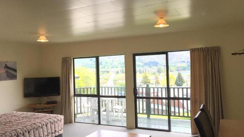 Wanaka Heights Motel