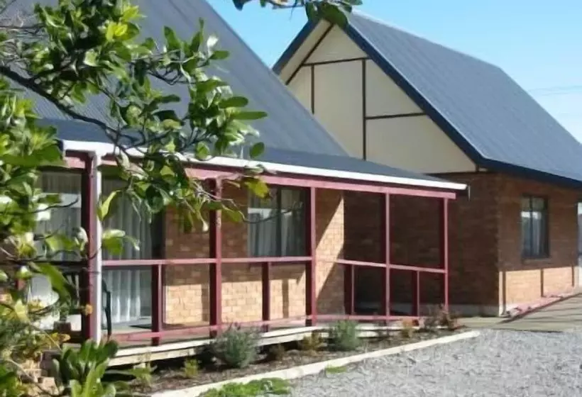 Westport Kiwi Holiday Park & Motels