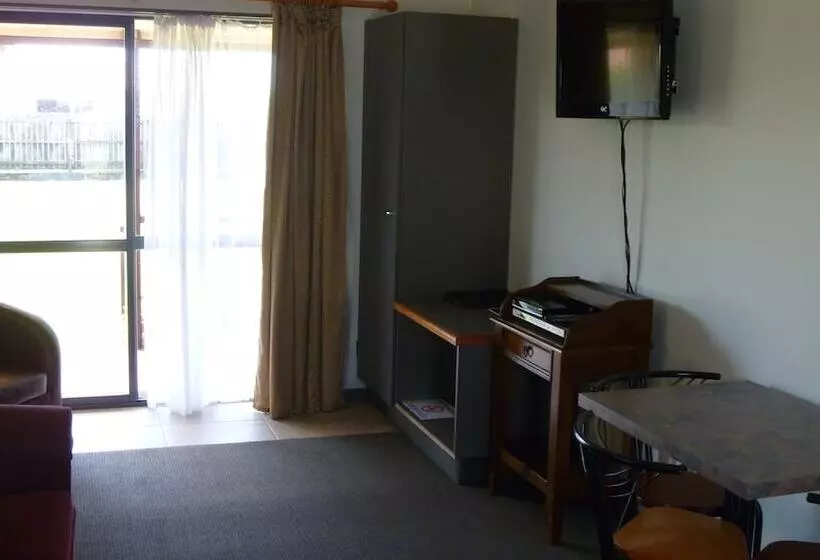 Westport Kiwi Holiday Park & Motels