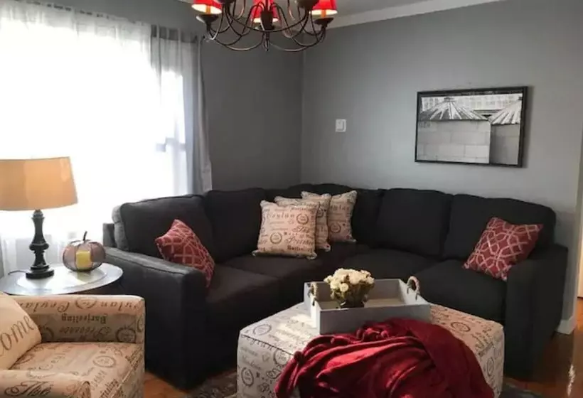 Country Chic Cottage