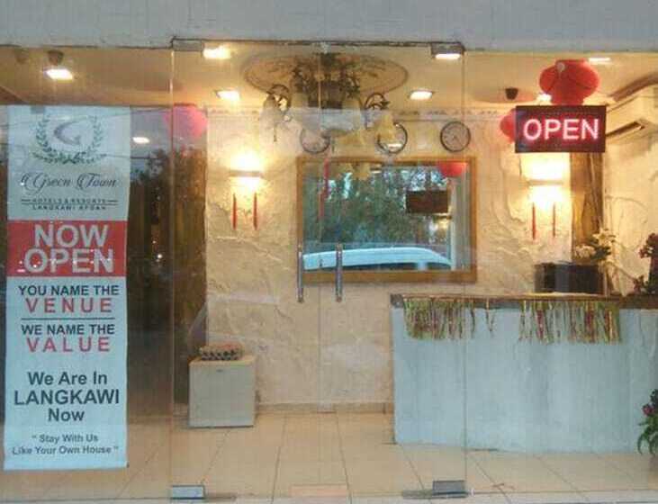 Green Town Hotel & Resort Kuah