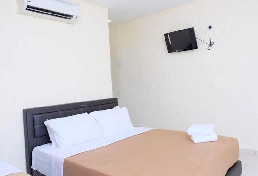 Green Town Hotel & Resort Kuah