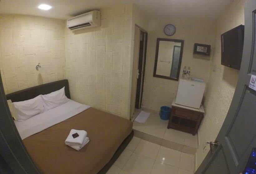 Green Town Hotel & Resort Kuah