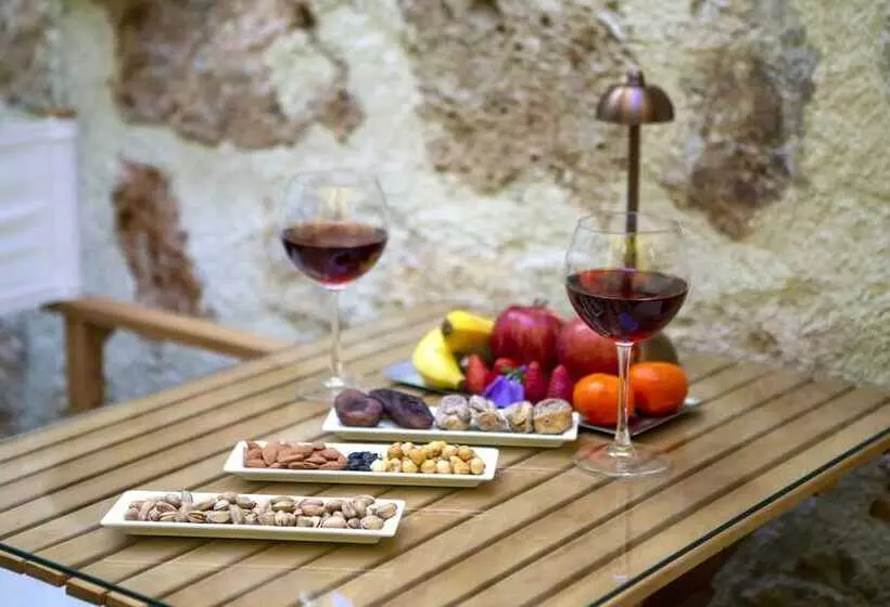 مسافرخانه The Little Prince Pension