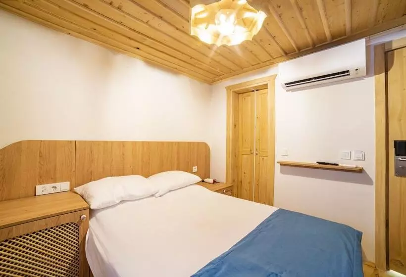 مسافرخانه The Little Prince Pension