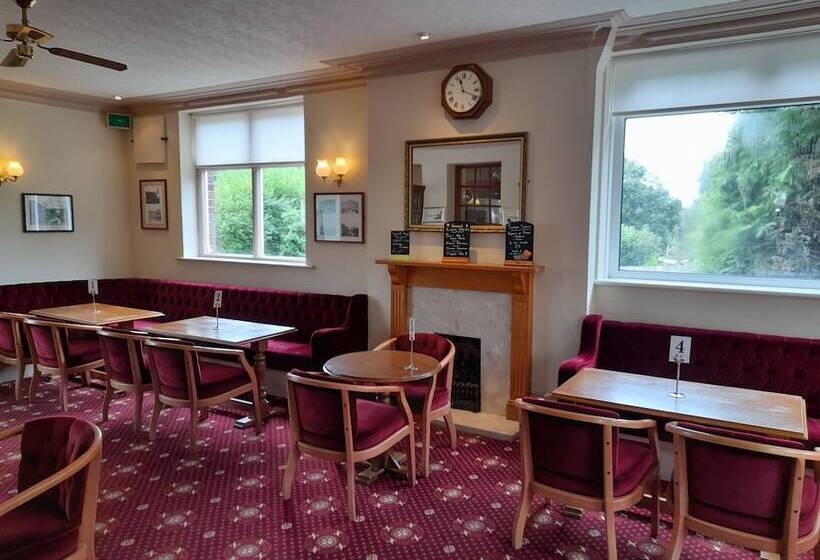 여관 The Rising Sun