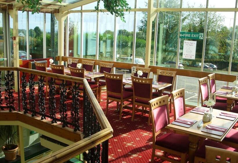 여관 The Rising Sun