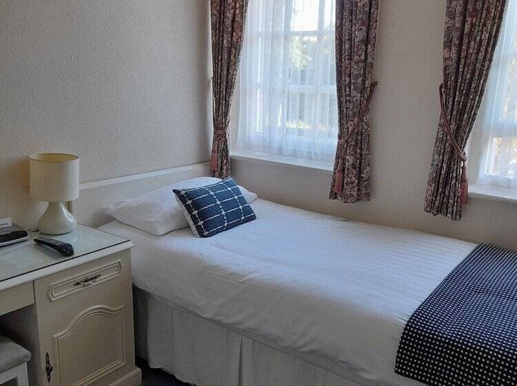 여관 The Rising Sun