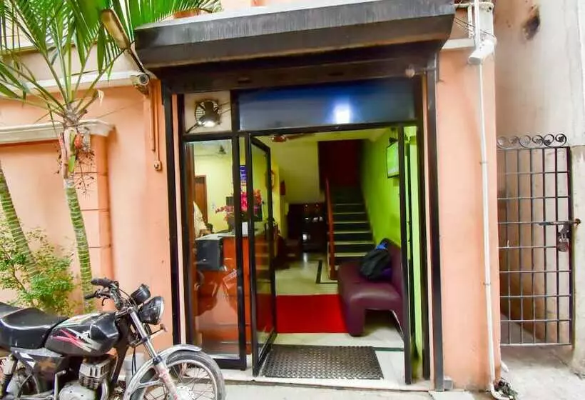 هتل Goroomgo Sun Star Residency Chennai