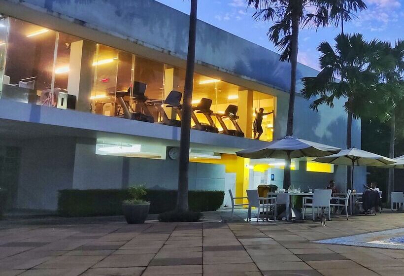 בית מלון כפרי Hariss Inn Bandara