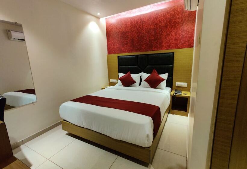 ホテル Hindustan Residency