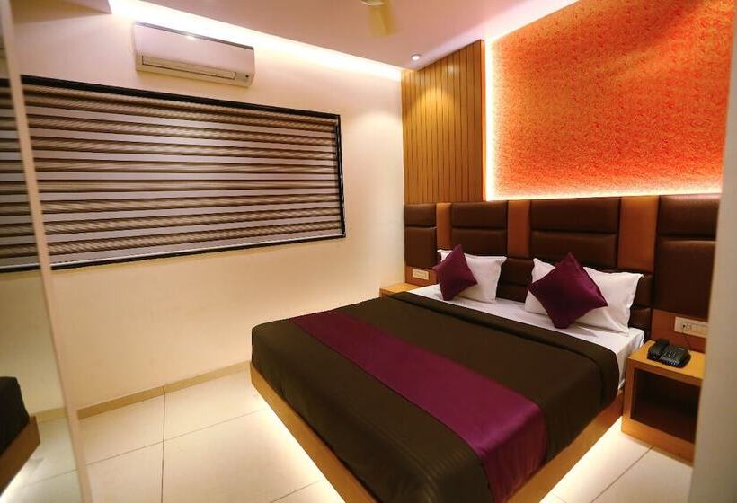 ホテル Hindustan Residency