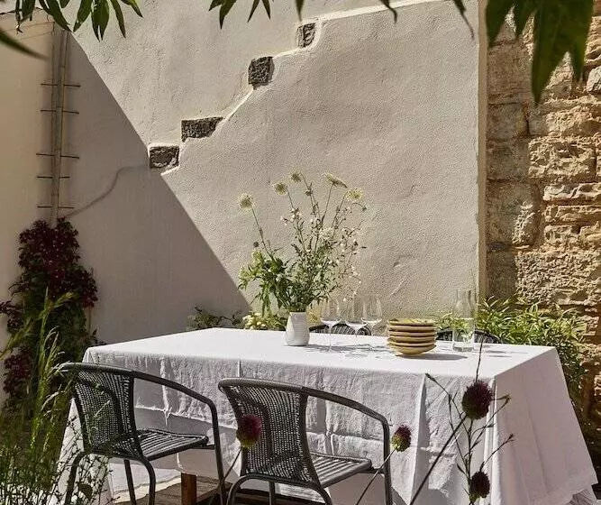 ホテル La Maison De Pommard