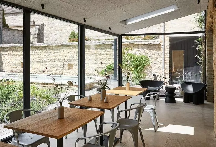 ホテル La Maison De Pommard