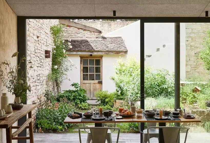 ホテル La Maison De Pommard