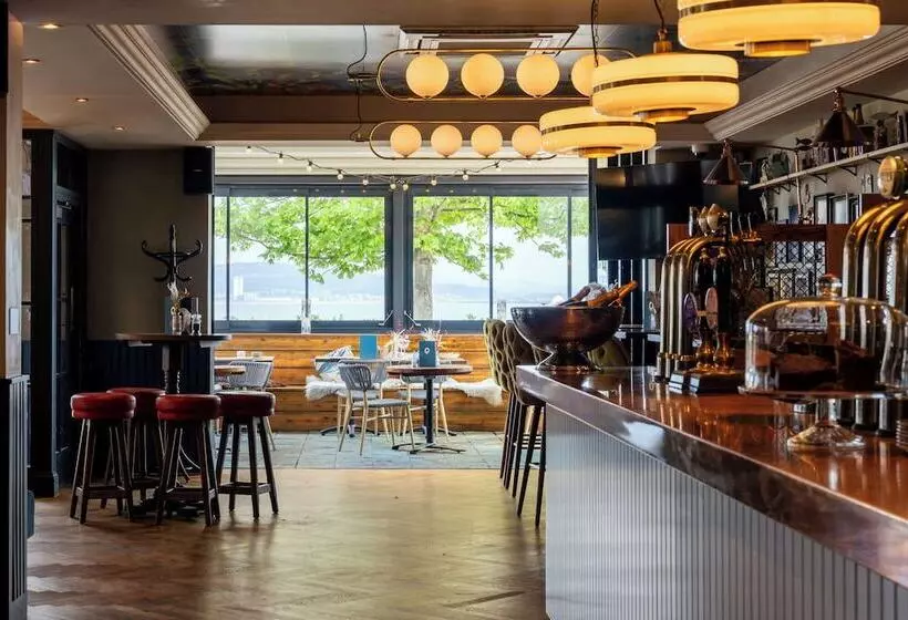 Hotelli Oyster House